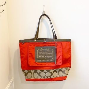 Coach Oversized Weekender Tote Khaki/Vermillion